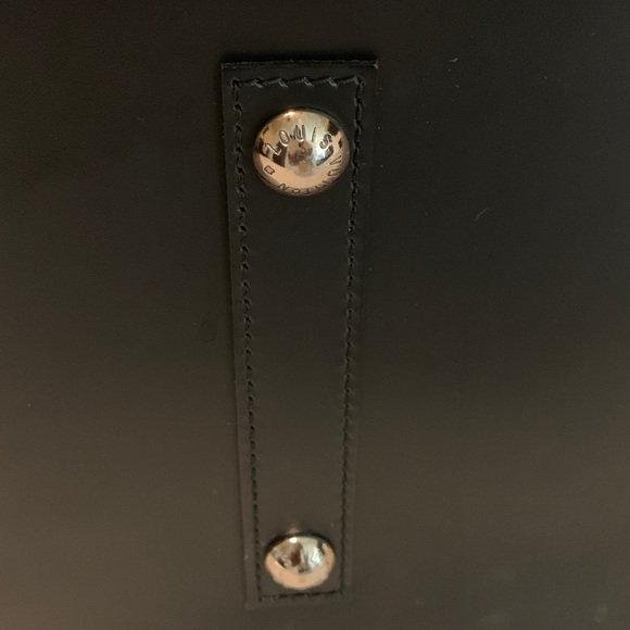 Louis Vuitton Alma GM - Picture 9 of 17